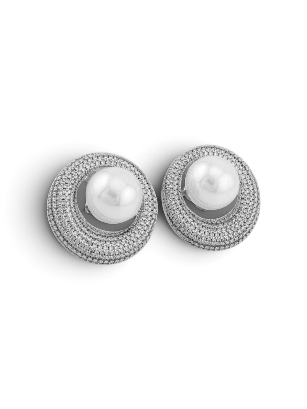 Arete ovalado pave plateado/ perlas