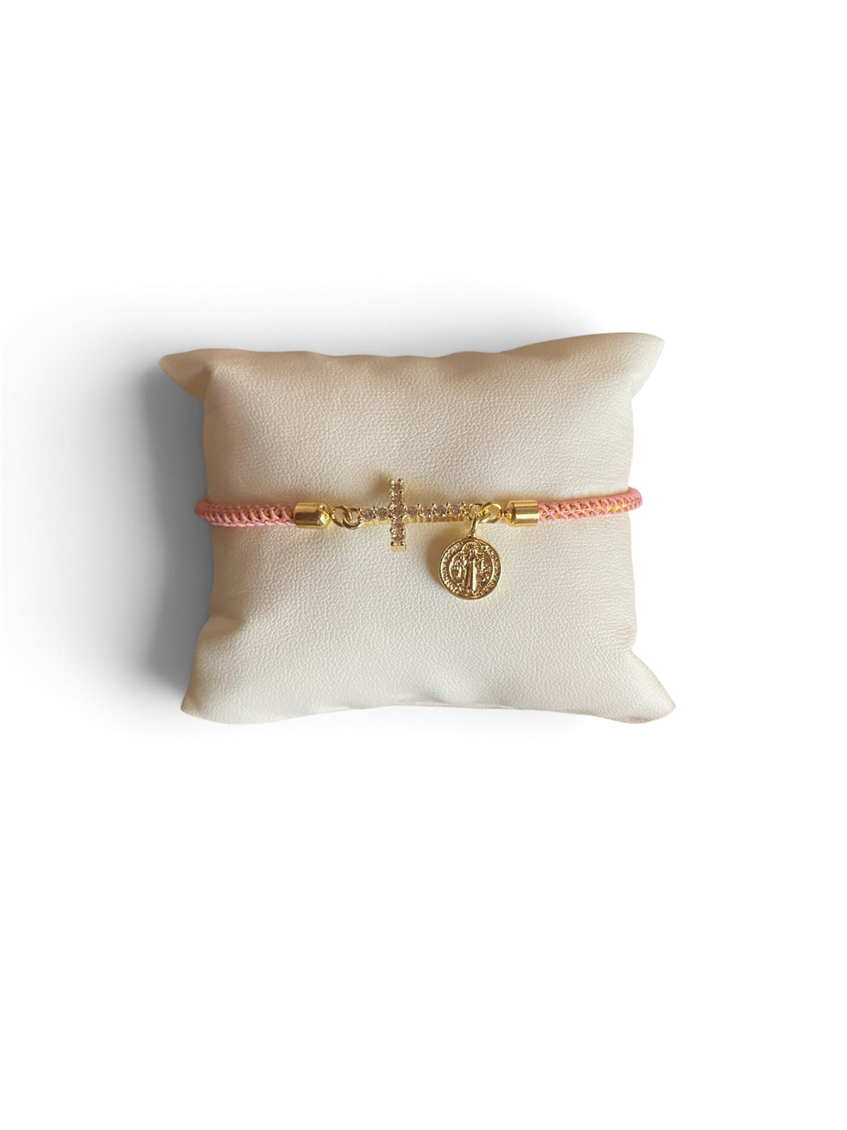 Brazalete tono rosa/ cruz y san Benito