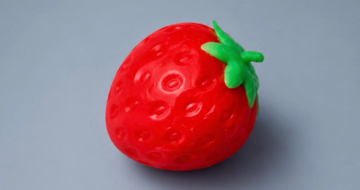 STRAWBERRY RED