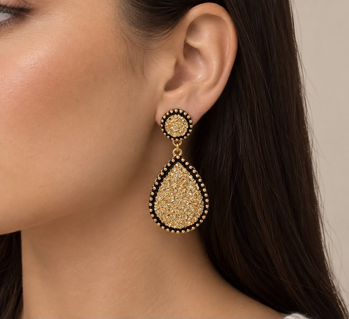 Arete Gota Dorado