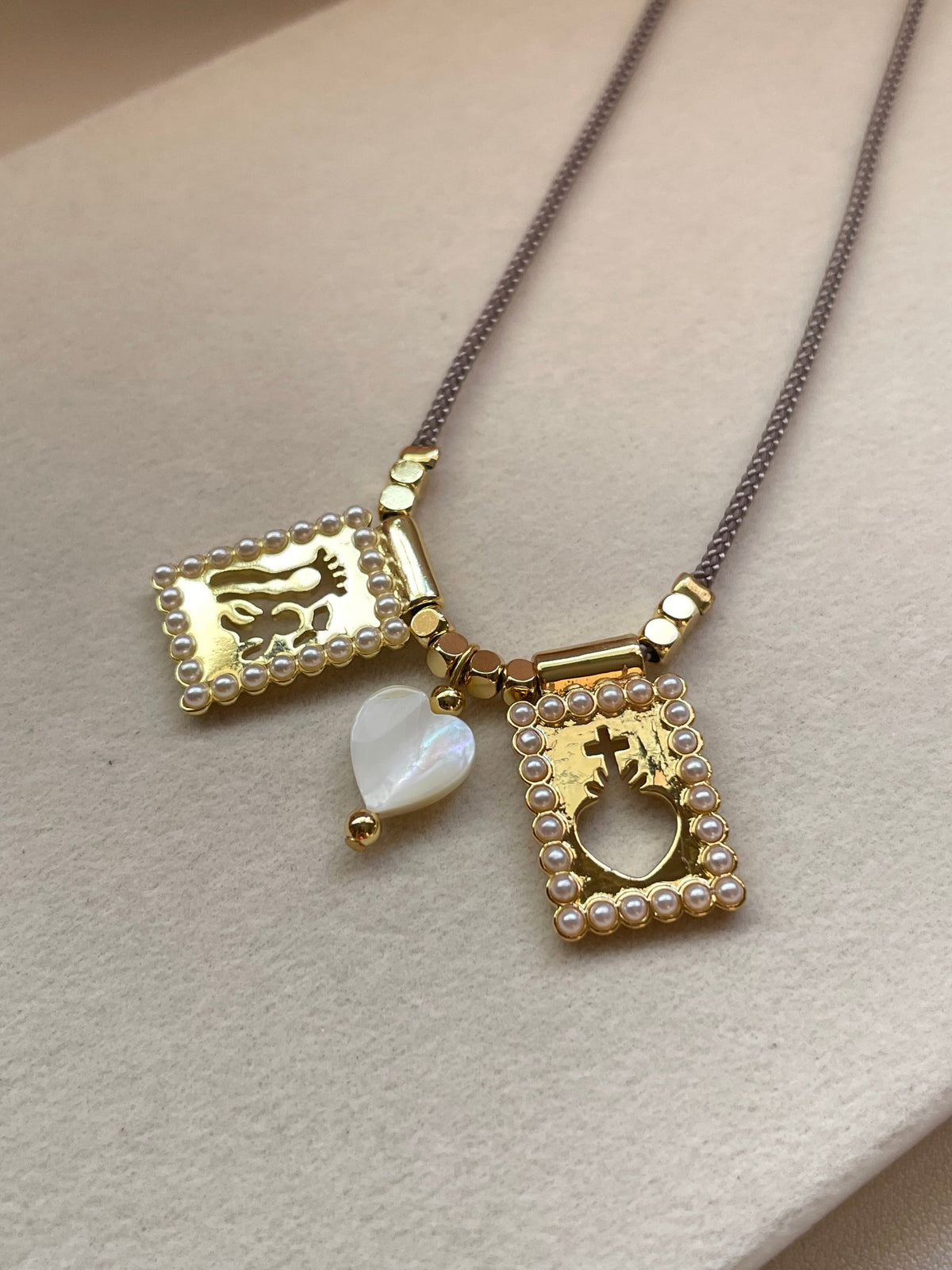 Heart centered scapular necklace (corazon)