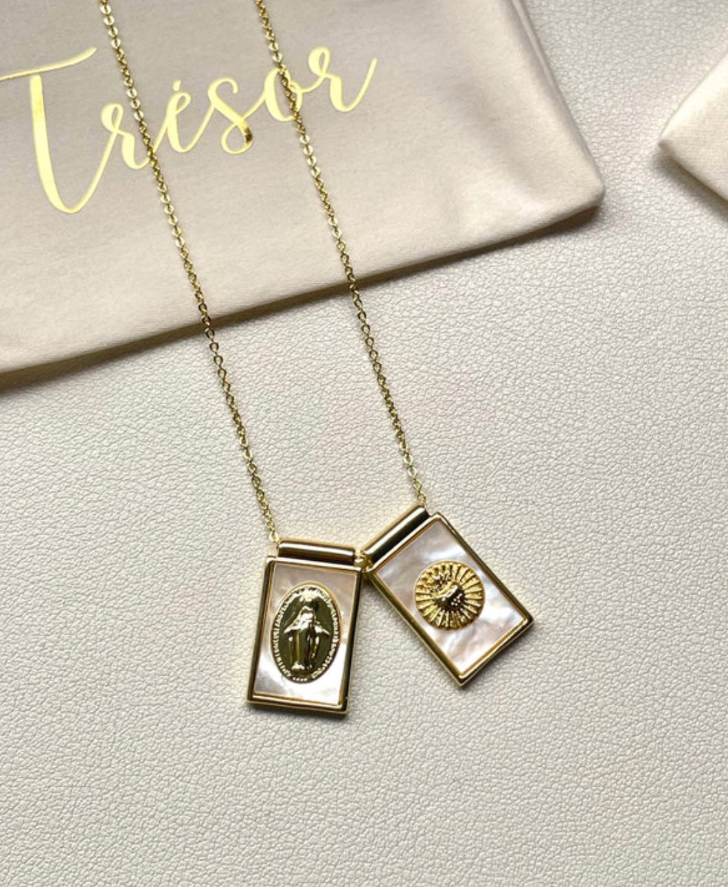 Collar Religioso Virgen Maria Corazon Sagrado