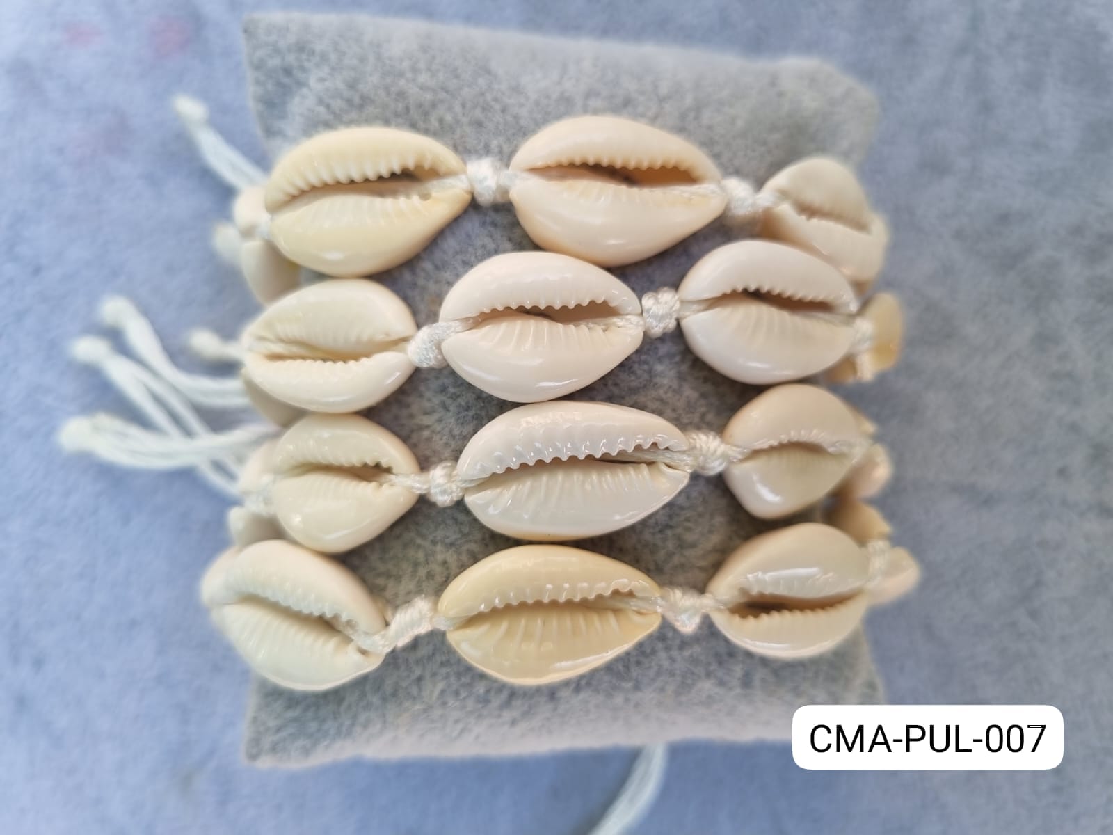Pulseras conchas