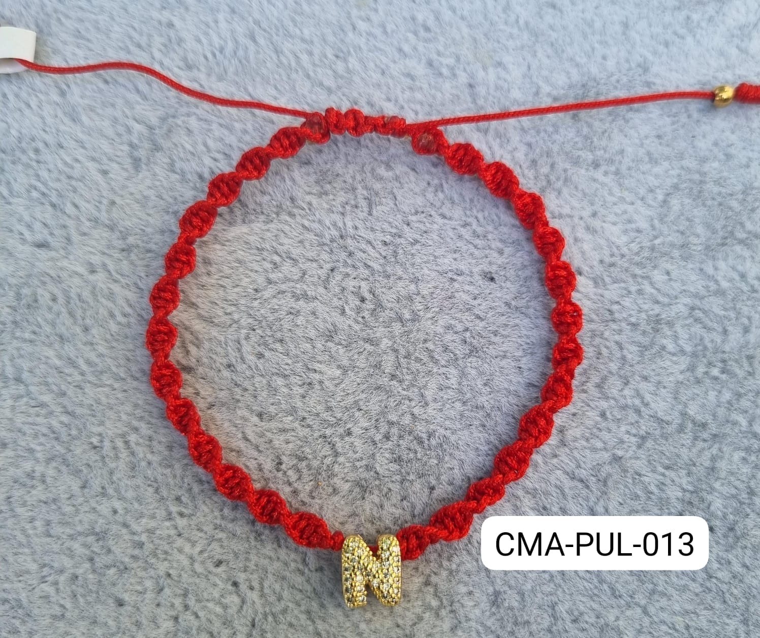 Pulsera ajustable roja letra N