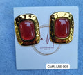 Arete cuadrado rojo