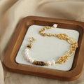 Pulsera con perlas y piedra café