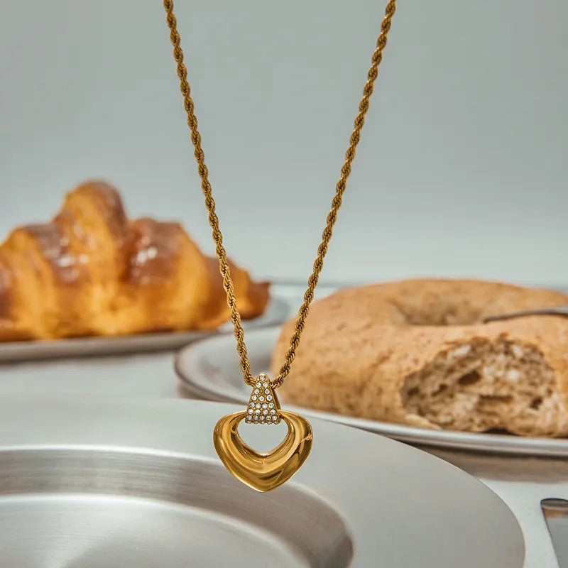 Cadena dije de corazon con zirconias